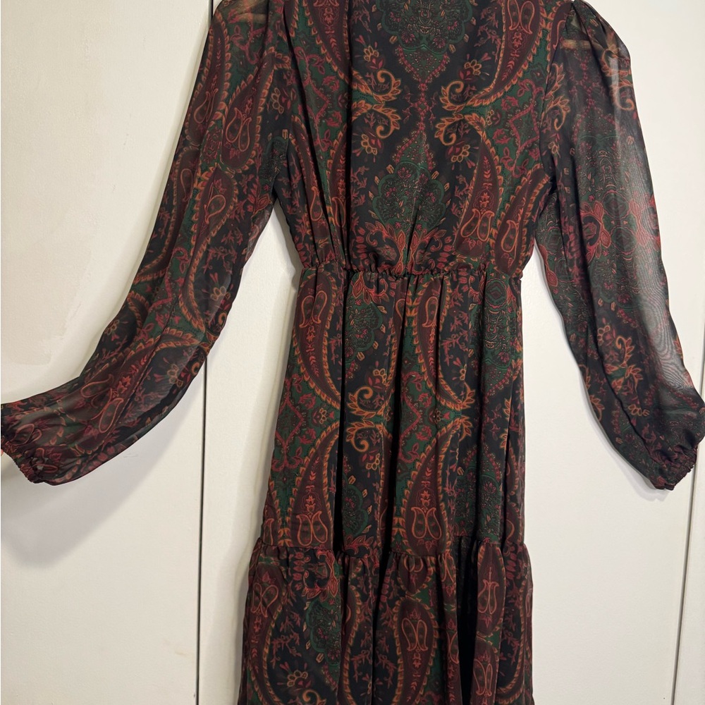 Chiffon feminine long sleeves dress!